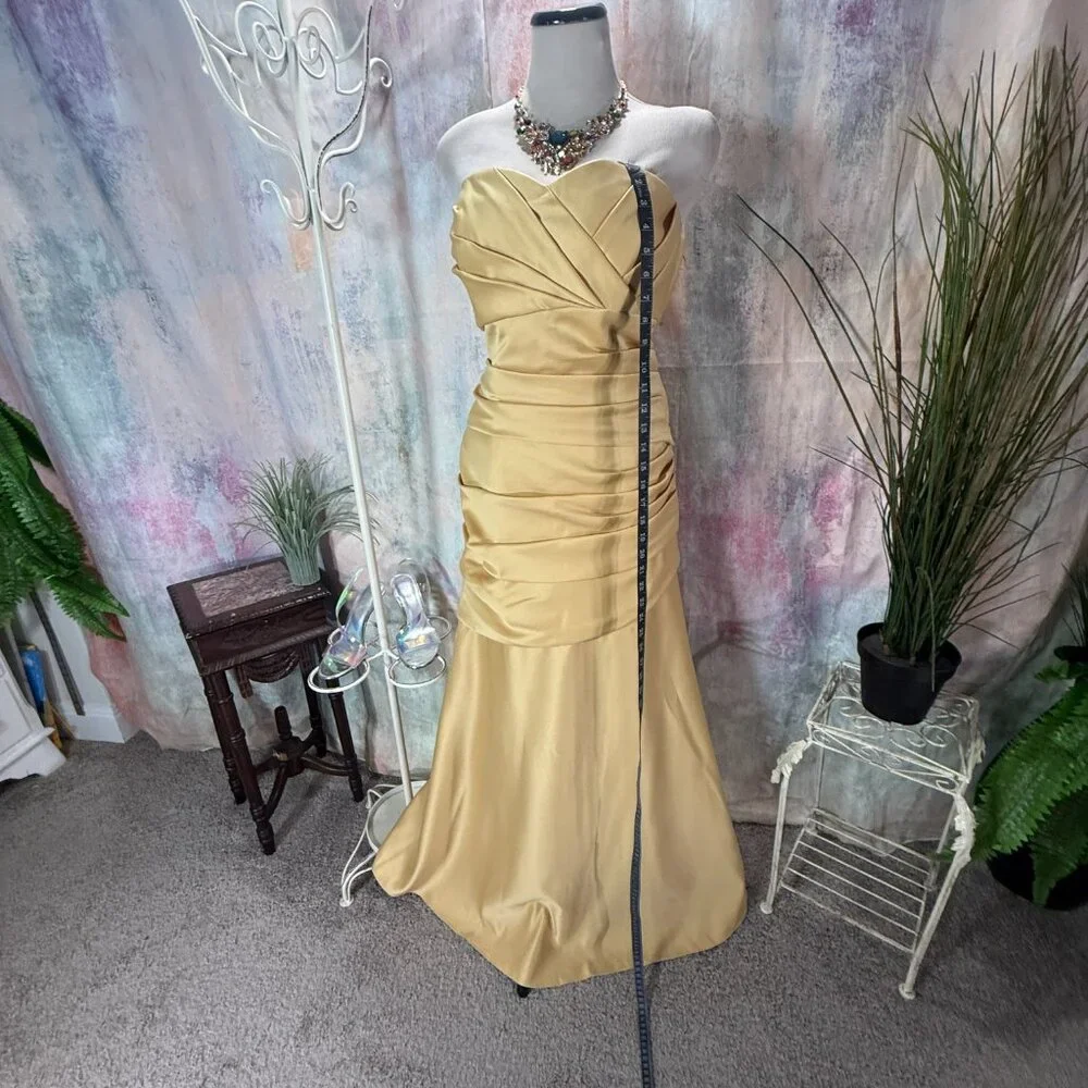 📌Forever Yours Gold Strapless Plated Bridesmaid - Prom - Formal Dress - Picture 6 of 16